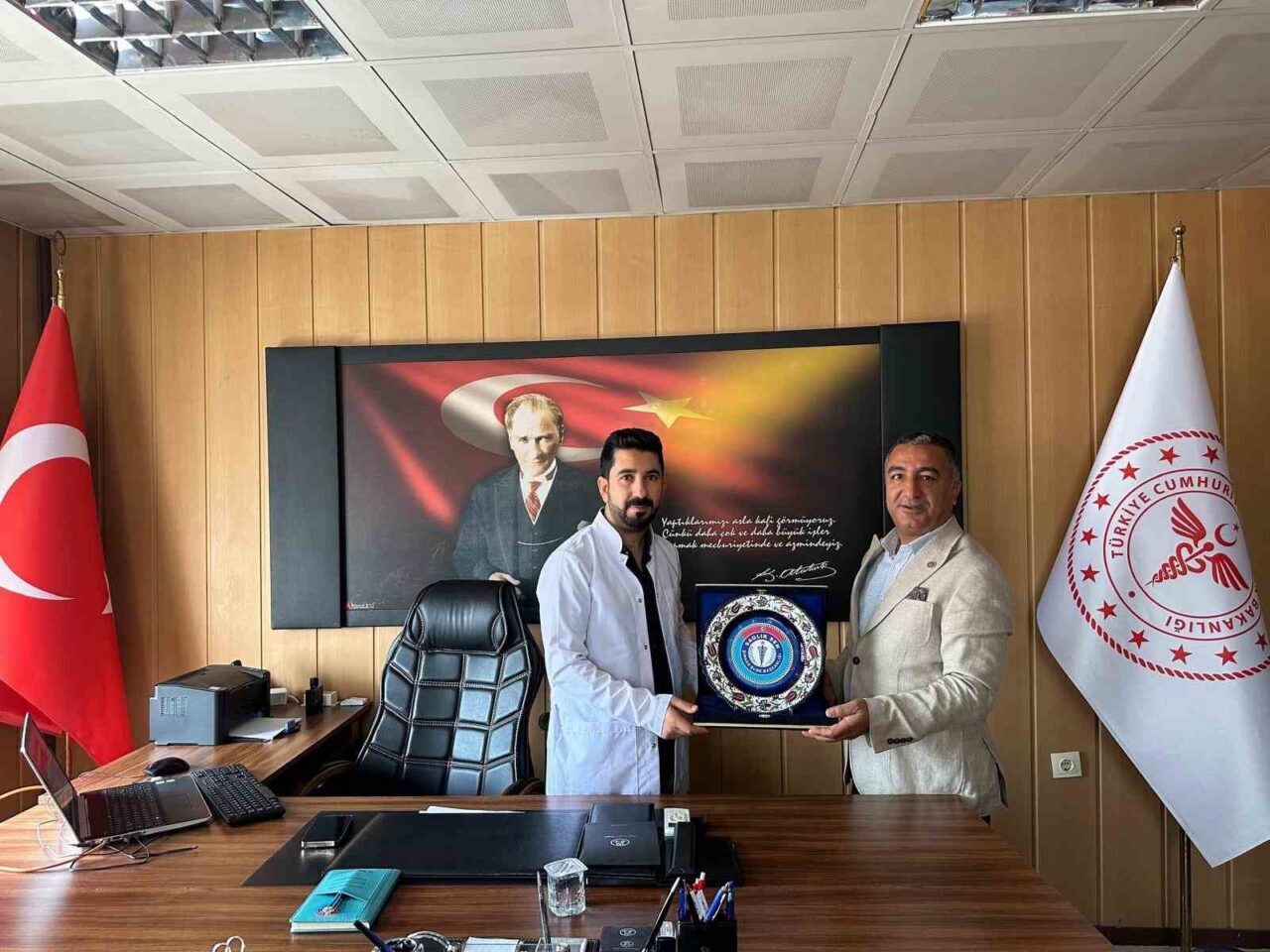 Sağlık-Sen Şırnak Şube Başkanı Sabgatullah Anmal ve ekibi, ADSM Başhekimi