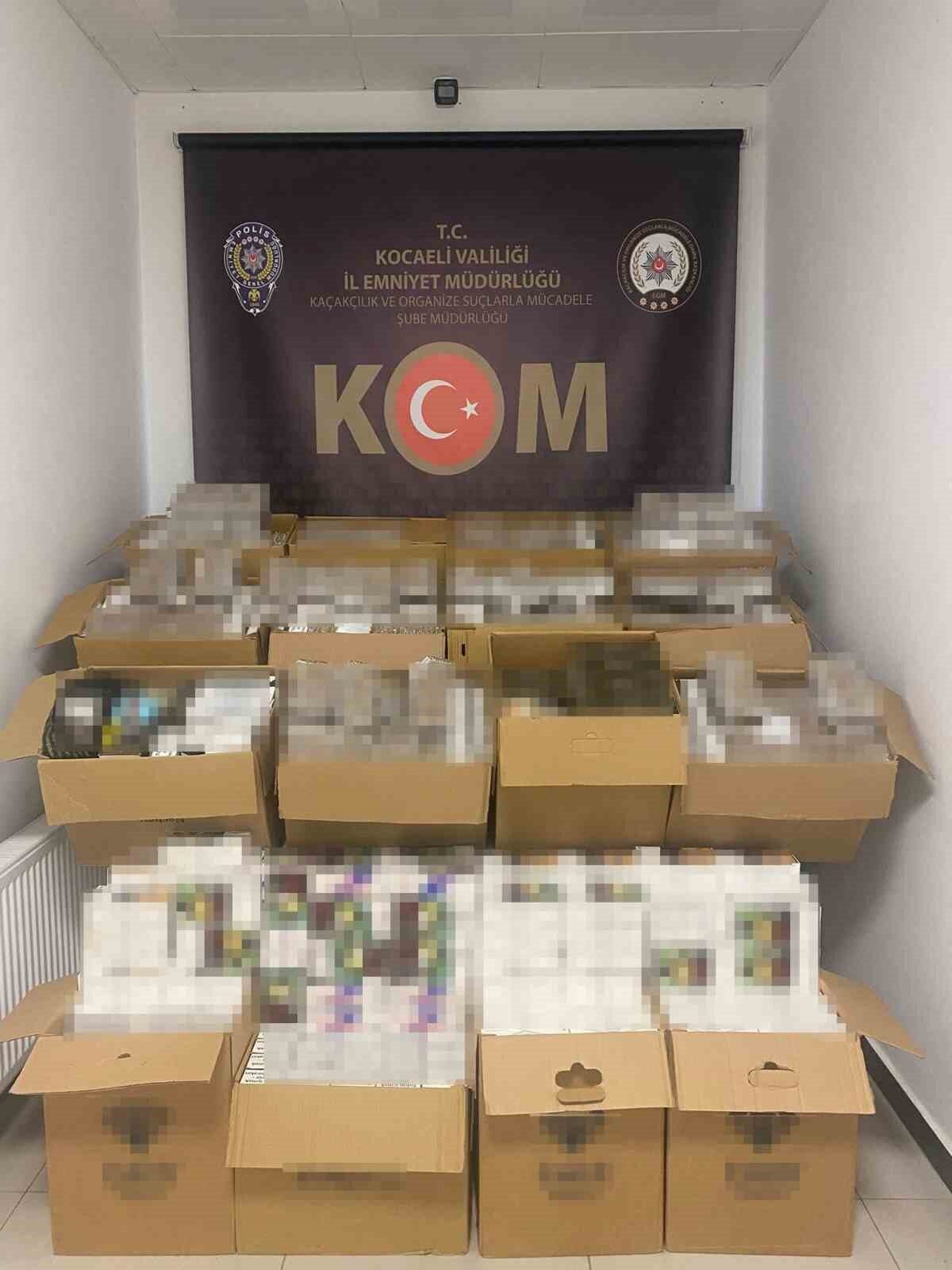 İzmit'te düzenlenen kaçak tütün operasyonunda, Kaçakçılık ve Organize Suçlarla Mücadele